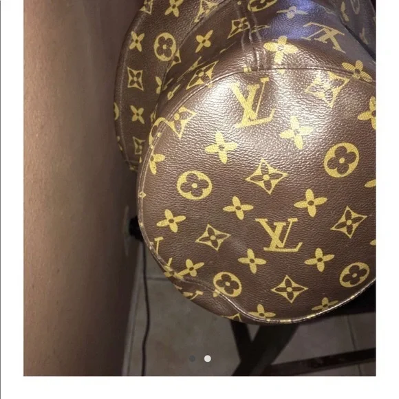 Louis Vuitton Bucket Hat - Picture 2 of 2
